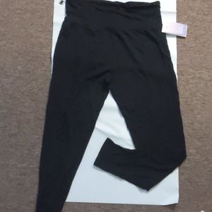 Woman's leggings brand new